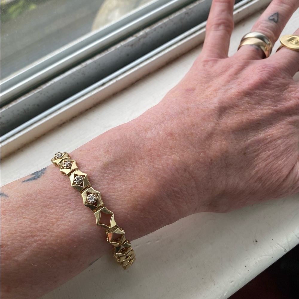 14k gold and diamond bracelet - Picture 11 of 11